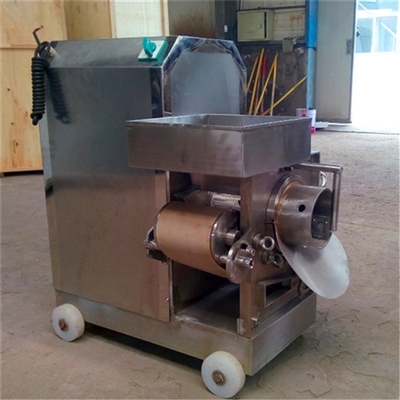 農(nóng)業(yè)機(jī)械與環(huán)境保護(hù)專用設(shè)備的融合 綠色制造助力可持續(xù)發(fā)展